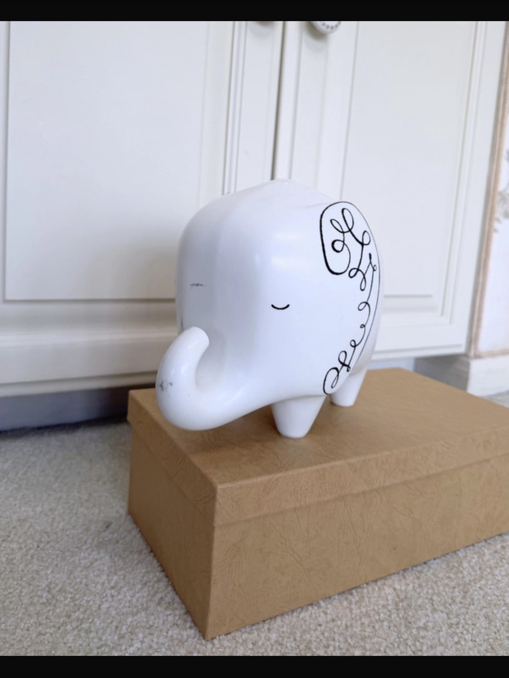 Kate Spade x Lenox White Ceramic Elephant Figurine Piggy Bank Collectible - Picture 7 of 7